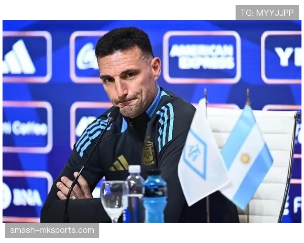 斯卡洛尼战术革新重塑阿根廷队风格，灵活布局助球队夺冠表现亮眼